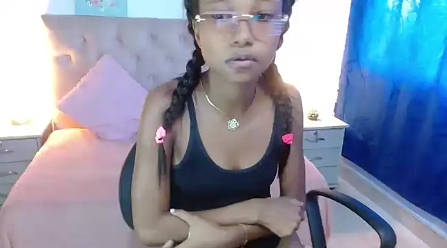 LITTLEDOLLHOT online show from January 2025 08:54:01 PM