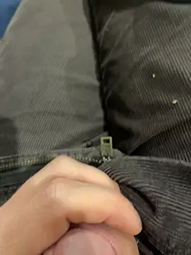 Prolapse Pig online show from December 2025 03:01:01 AM