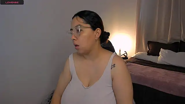 brithany olson25 online show from September 2025 11:54:01 AM