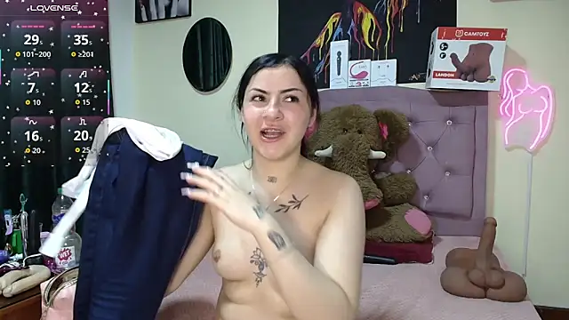 Emmie Hot online show from June 2026 11:59:01 AM