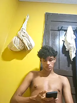 novinhopauzudo1000 online show from January 2025 06:33:01 AM