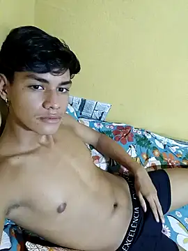 novinhopauzudo1000 online show from January 2025 07:34:02 PM