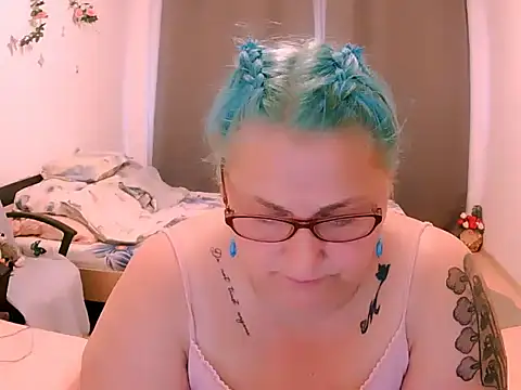 Snapshot of mayamayx chatting on July 2026 04:03:02 PM mayamayx online show from July 2026 04:03:02 PM