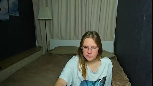 TessaSwans online show from January 2025 03:19:01 PM