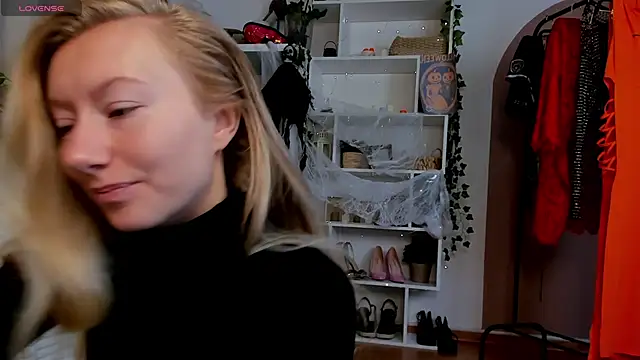 Rachel Rut online show from October 2025 04:09:01 AM