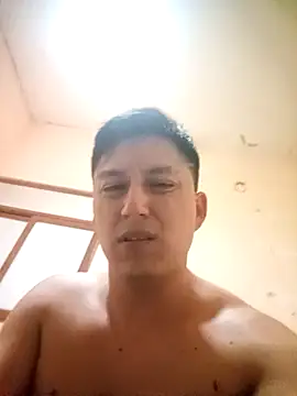 LuisMex1998 online show from February 2026 02:10:01 AM