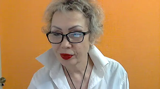 NessyJenixs online show from March 2025 05:39:01 PM