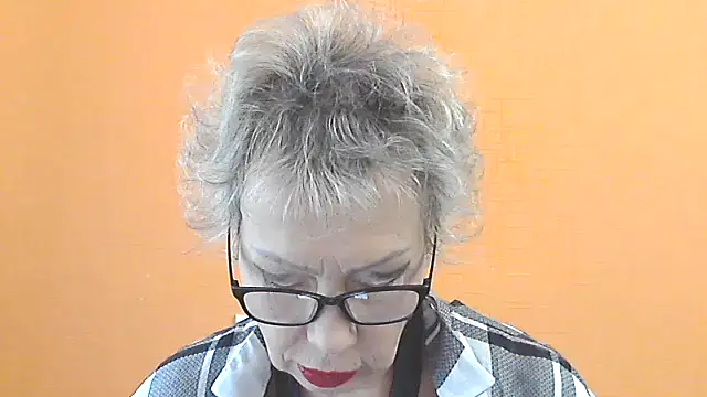 NessyJenixs online show from October 2025 06:56:02 AM