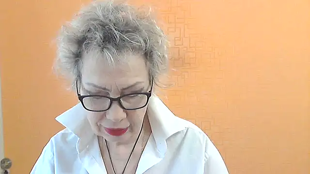 NessyJenixs online show from March 2026 07:24:01 AM