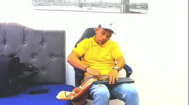 carlos alber12 online show from March 2025 06:21:02 PM