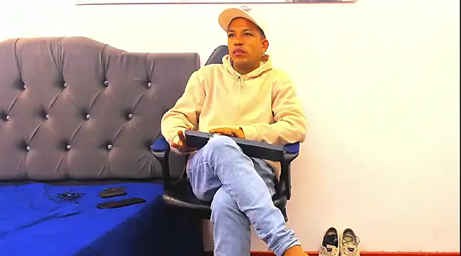 carlos alber12 online show from March 2025 11:49:02 AM