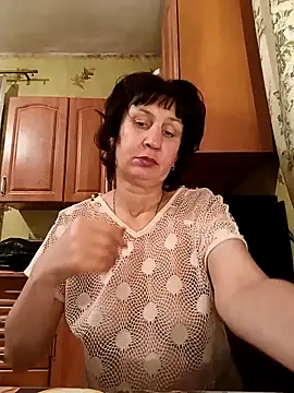 Laura Kiss online show from February 2025 04:31:01 PM