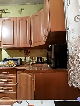 Snapshot of Laura_Kiss chatting on January 2026 04:44:01 PM Laura Kiss online show from January 2026 04:44:01 PM