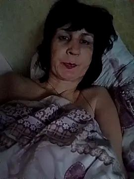 Snapshot of Laura_Kiss chatting on April 2026 09:49:02 PM Laura Kiss online show from April 2026 09:49:02 PM
