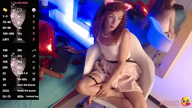 Bryna  online show from February 2025 03:52:02 AM