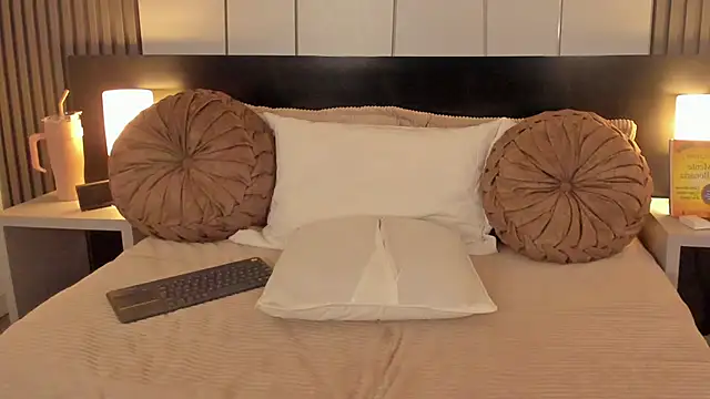 Snapshot of fiorella_paris chatting on September 2025 03:50:01 AM fiorella paris online show from September 2025 03:50:01 AM