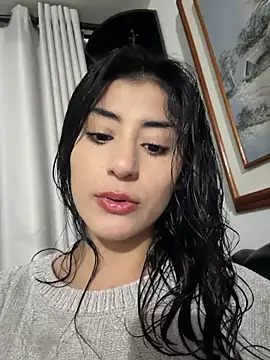 Snapshot of fiorella_paris chatting on November 2025 04:12:02 AM fiorella paris online show from November 2025 04:12:02 AM