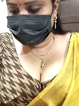 Queenflowerr online show from February 2025 10:18:02 AM