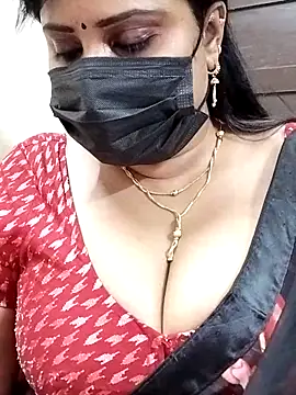 Queenflowerr online show from March 2025 11:14:02 AM