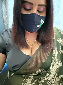 Queenflowerr online show from June 2026 10:50:02 AM