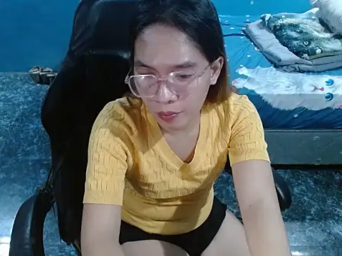 Snapshot of Asianpinaybeauty_yam007 chatting on October 2025 08:31:01 PM Asianpinaybeauty yam007 online show from October 2025 08:31:01 PM