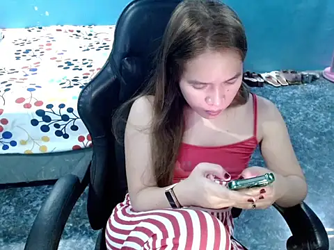 Snapshot of Asianpinaybeauty_yam007 chatting on January 2026 04:18:01 AM Asianpinaybeauty yam007 online show from January 2026 04:18:01 AM