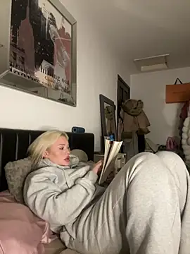 blissdimicco online show from March 2025 07:06:01 PM