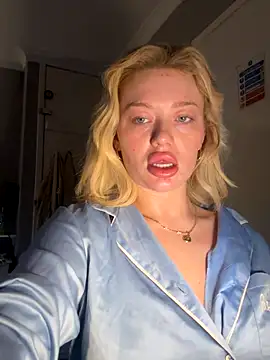 blissdimicco online show from December 2025 09:04:01 AM