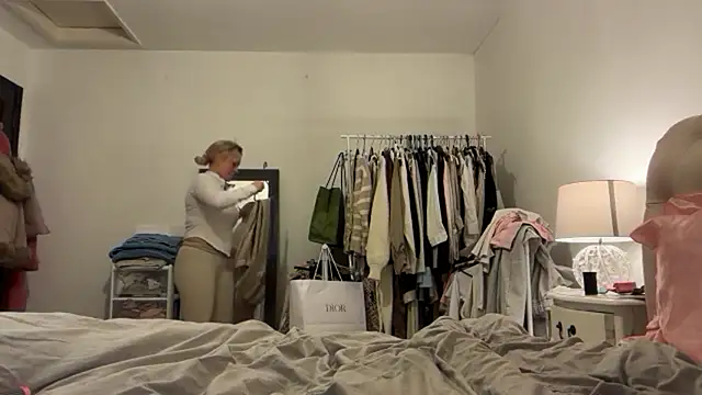 blissdimicco online show from January 2026 06:44:02 PM