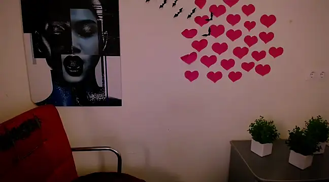 Snapshot of Nikonara_Love chatting on January 2025 05:27:01 PM Nikonara Love online show from January 2025 05:27:01 PM