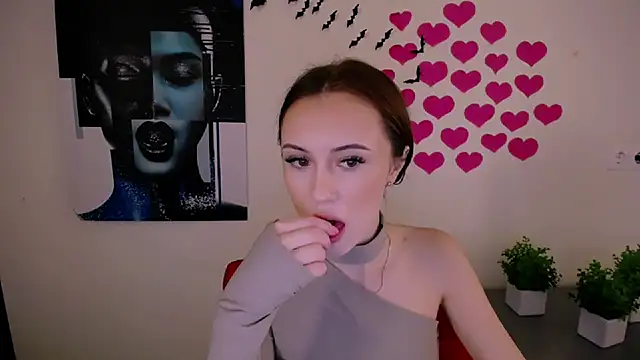 Snapshot of Nikonara_Love chatting on January 2025 01:22:01 PM Nikonara Love online show from January 2025 01:22:01 PM