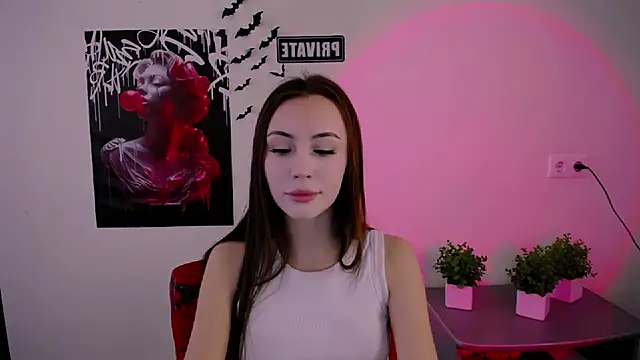 Snapshot of Nikonara_Love chatting on March 2025 08:55:02 AM Nikonara Love online show from March 2025 08:55:02 AM