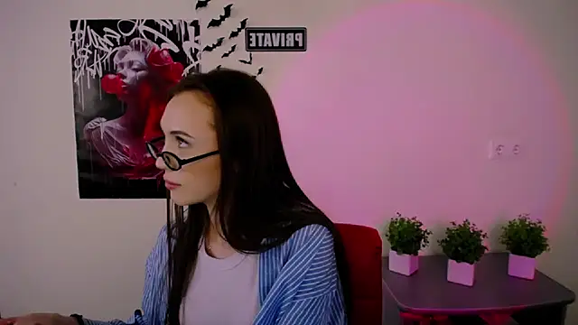 Snapshot of Nikonara_Love chatting on March 2025 11:55:01 AM Nikonara Love online show from March 2025 11:55:01 AM