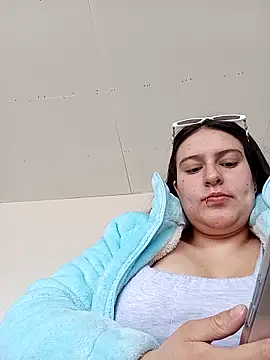 Snapshot of ary-cooper chatting on December 2025 05:22:02 PM ary-cooper online show from December 2025 05:22:02 PM