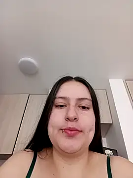 Snapshot of ary-cooper chatting on January 2026 06:24:02 PM ary-cooper online show from January 2026 06:24:02 PM