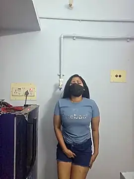 Hot honey77 online show from September 2025 11:37:01 AM