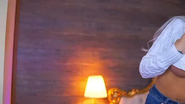 Juicy Jessye online show from March 2026 08:45:01 PM