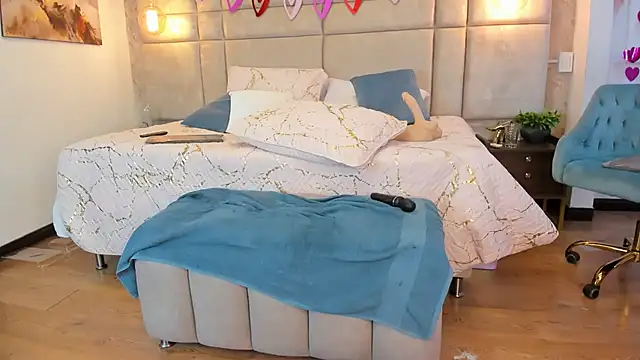 Snapshot of Mara_Torres1 chatting on February 2025 11:26:02 PM Mara Torres1 online show from February 2025 11:26:02 PM