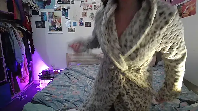 AdorahB3ll3 online show from February 2025 08:11:02 PM