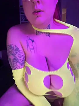 it is spicy online show from February 2025 12:43:02 AM