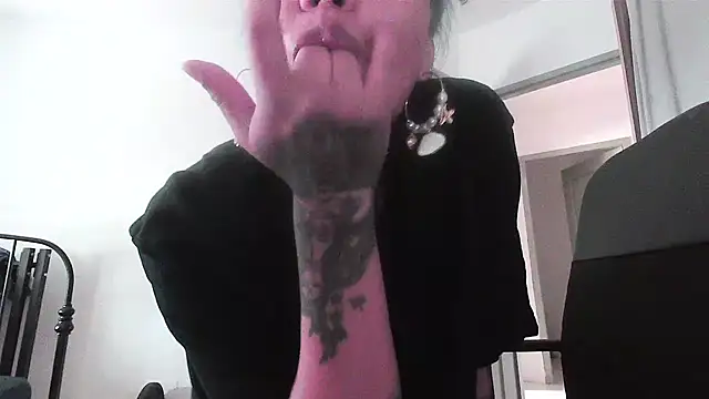 serena  vedette online show from October 2025 09:43:02 AM