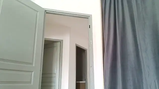 serena  vedette online show from April 2026 12:06:02 PM