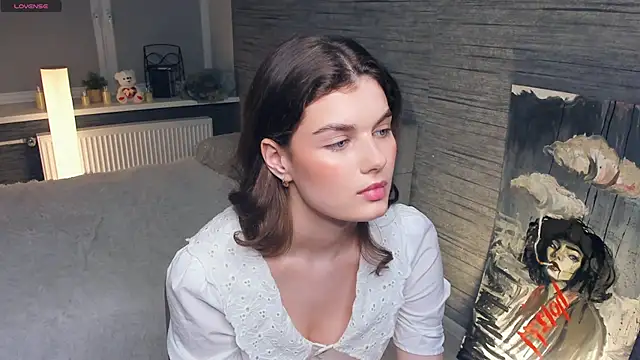 FloraDobb online show from March 2025 02:20:02 AM