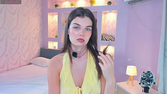 FloraDobb online show from February 2026 07:07:01 AM