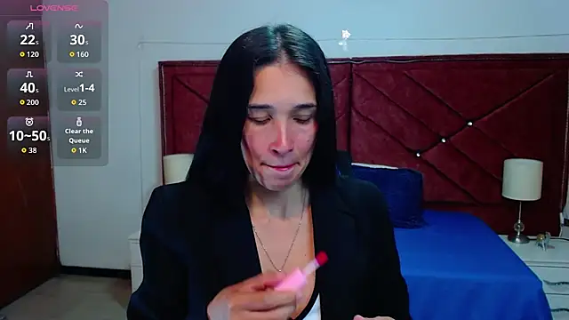 victoria adams07 online show from January 2026 01:46:01 PM