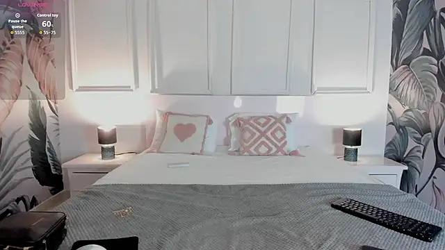 HannaaMiller online show from December 2025 02:41:02 AM