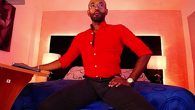 Snapshot of Simon_Basset chatting on January 2025 08:54:01 PM Simon Basset online show from January 2025 08:54:01 PM