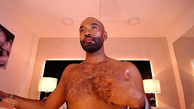 Snapshot of Simon_Basset chatting on February 2025 09:09:01 PM Simon Basset online show from February 2025 09:09:01 PM