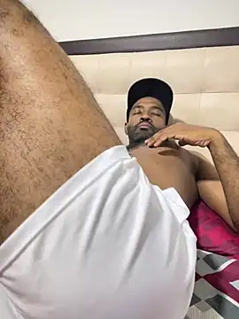 Snapshot of Simon_Basset chatting on March 2025 02:51:02 AM Simon Basset online show from March 2025 02:51:02 AM