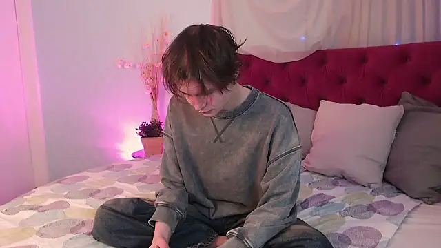 Snapshot of DemianEnglen chatting on April 2026 11:30:02 AM DemianEnglen online show from April 2026 11:30:02 AM